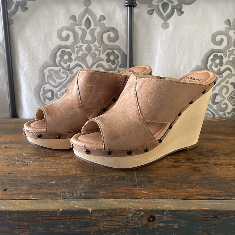 Dr. Scholl’s Farida wedge sandal